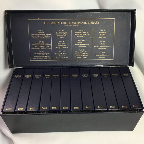 The Miniature SHAKESPEARE Library in 12 Volumes Barnes & Noble HC Box Set 2002 - Picture 2 of 10
